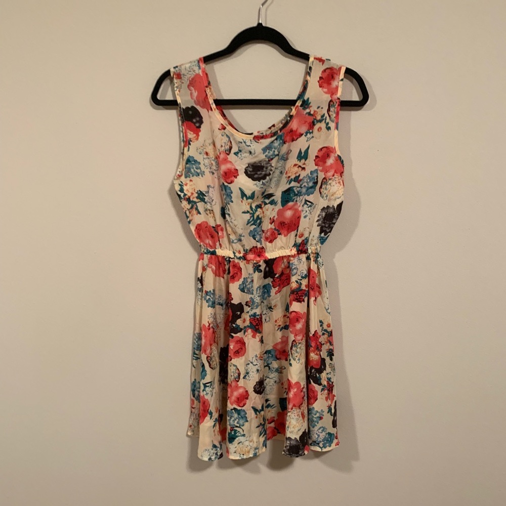 💕 Liva Girl Mini Dress